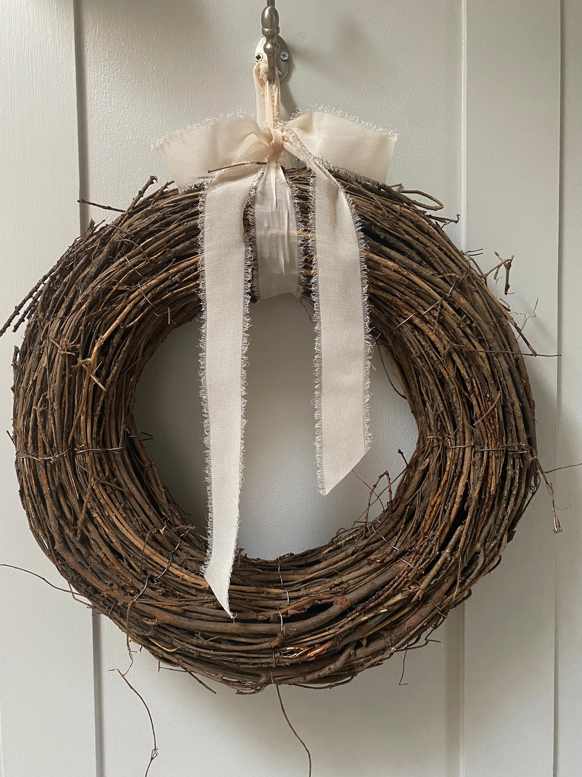 Twiggy Wreath – The Home-Bird